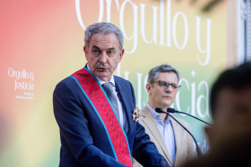 El expresidente del Gobierno, José Luis Rodríguez Zapatero, interviene durante el acto ‘Orgullo y justicia’ organizado por el Ministerio de Presidencia, Justicia y Relaciones con las Cortes, en 