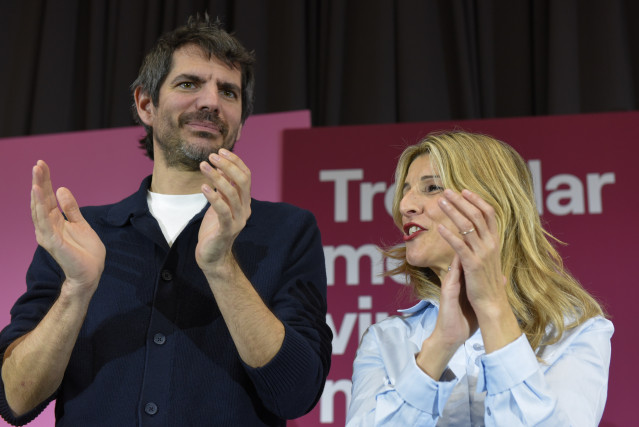 Archivo - El ministro de Cultura, Ernest Urtasun, y la vicepresidenta segunda y ministra de Trabajo, Yolanda Díaz.