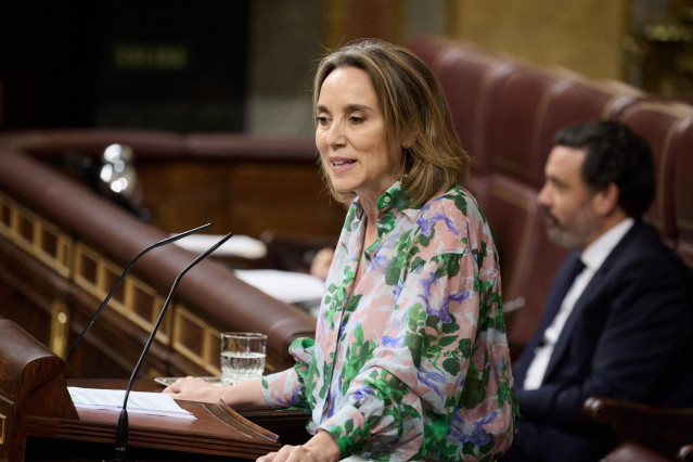 La secretaria general del PP, Cuca Gamarra, durante un pleno en el Congreso de los Diputados, a 25 de junio de 2025, en Madrid (España).