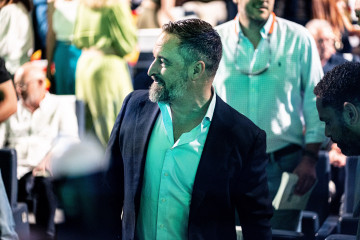 El líder de Vox, Santiago Abascal, durante la presentación del programa económico y de vivienda de Vox, en el Auditorio Mutua Madrileña, a 29 de junio de 2025, en Madrid (España).