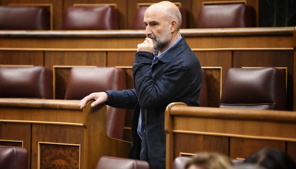 El diputado de BNG, Néstor Rego, durante un pleno en el Congreso de los Diputados, a 10 de junio de 2025, en Madrid (España). La sesión plenaria de hoy debate dos proposiciones de ley: la del Grupo