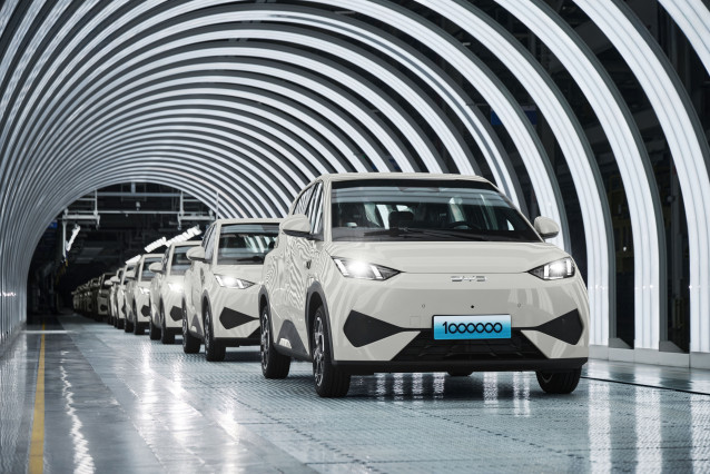 BYD alcanza el hito de producir un millón de vehículos de su modelo Dolphin Surf