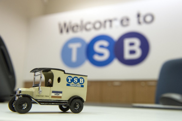 Archivo - Oficina de TSB, filial de Banco Sabadell en Reino Unido.