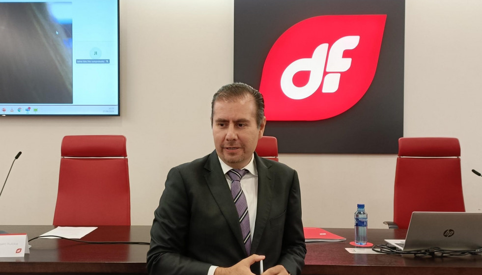 El presidente ejecutivo de Duro Felguera, Eduardo Espinosa, asiste a la reunión ordinaria de la Junta de Accionistas der la compañía.