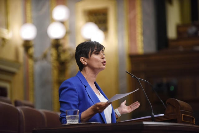 Archivo - La ministra de Vivienda, Isabel Rodríguez, durante el pleno en el Congreso de los Diputados, a 21 de mayo de 2025, en Madrid (España).