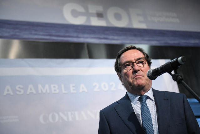 Archivo - El presidente de la CEOE, Antonio Garamendi.