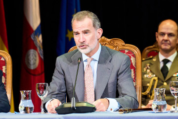 Archivo - Imagen de archivo.- El Rey Felipe VI preside el acto de inauguración de los cursos de verano de la Universidad Internacional Menéndez Pelayo (UIMP) de Santander, en el Palacio de la Magdal