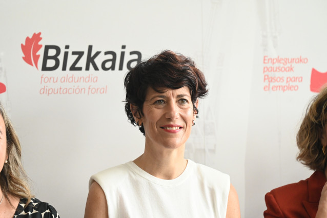 La ministra de Inclusión, Seguridad Social y Migraciones, Elma Saiz, antes de participar en un acto en Bilbao