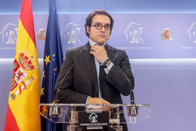 Archivo - El secretario general de Vox en el Congreso, José María Figaredo, durante la rueda de prensa posterior a la junta de portavoces, en el Congreso de los Diputados, a 7 de noviembre de 2024, en Madrid (España).