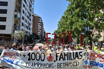 Manifestación en contra del cierre de la planta de BSH en Esquíroz.