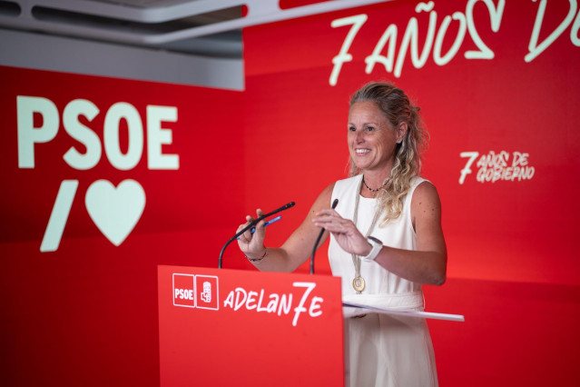 La portavoz del PSOE, Montse Mínguez, durante una rueda de prensa posterior a la reunión de la CEF-PSOE en la sede de Ferraz, a 7 de julio de 2025, en Madrid (España).