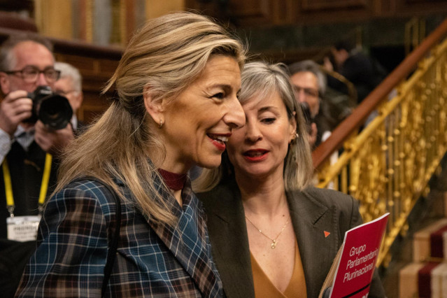 Archivo - La vicepresidenta segunda y ministra de Trabajo, Yolanda Díaz, durante una sesión de control, Congreso de los Diputados, a 12 de febrero de 2025, en Madrid (España).