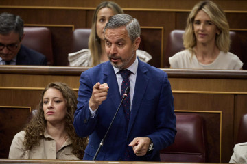El diputado del PP, Juan Bravo Baena, durante un pleno en el Congreso de los Diputados, a 25 de junio de 2025, en Madrid (España).