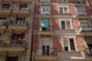 Archivo - El 82 % de los propietarios en España posee solo una vivienda, según Fotocasa.