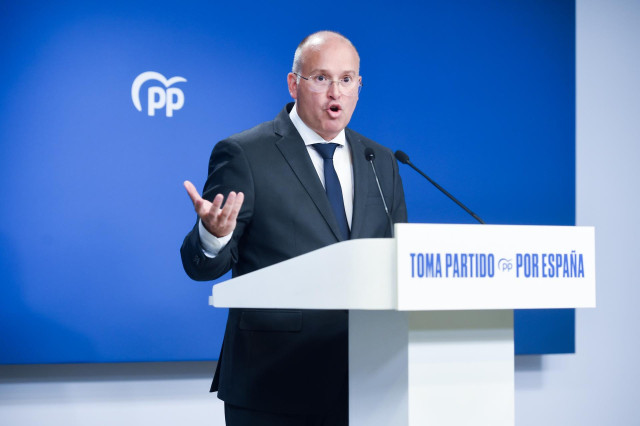 El nuevo secretario general del PP, Miguel Tellado, durante una rueda de prensa posterior a la reunión del Comité de Dirección del PP, en la sede del partido, a 7 de julio de 2025, en Madrid (España).