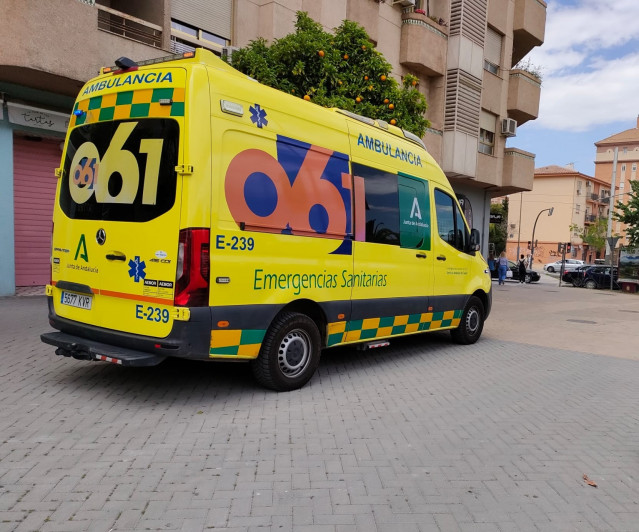 Archivo - Foto de archivo de una ambulancia.