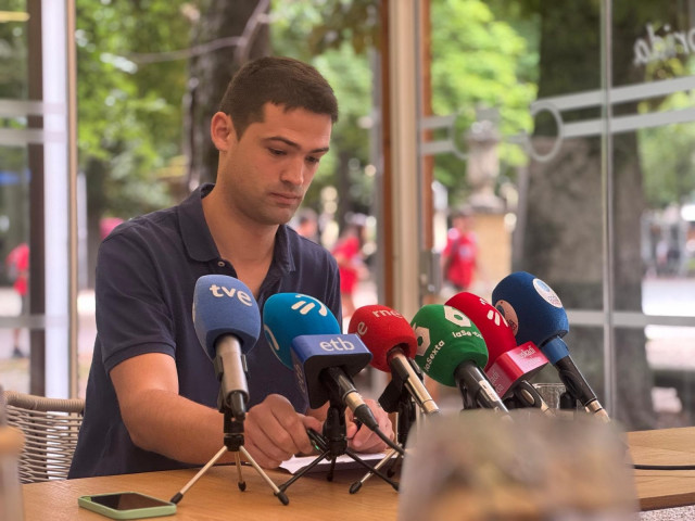 El portavoz del PNV en el Parlamento Vasco, Joseba Díez Antxustegi