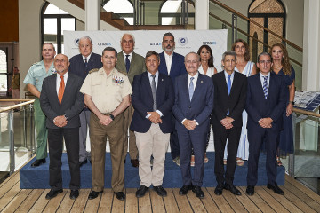 Amador Enseñat y Berea, Jefe del Estado Mayor de España, junto al rector de la UMA, Juan Teodomiro López; el alcalde de Málaga, Francisco de la Torre; y el presidente de la Fundación Unicaja, Jos