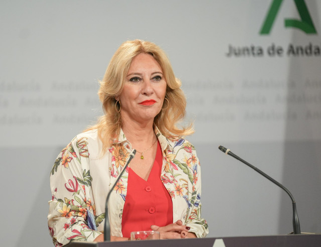 La consejera de Economía, Hacienda y Fondos Europeos y portavoz del Gobierno, Carolina España