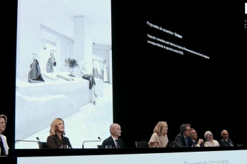 Archivo - La presidenta de Inditex, Marta Ortega, durante la junta de accionistas de la compañía