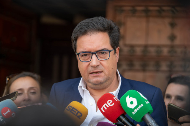 El secretario general del PSOE-M y ministro para la Transformación Digital y de la Función Pública, Óscar Lópe.