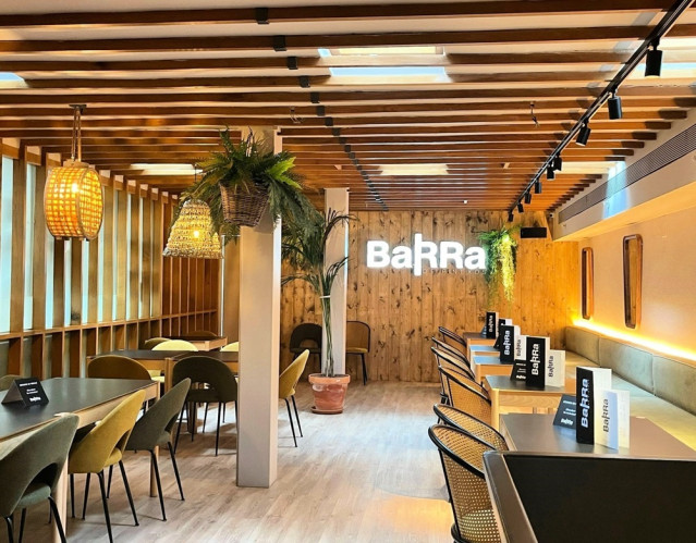 Interior de restaurante Barra de Pintxos