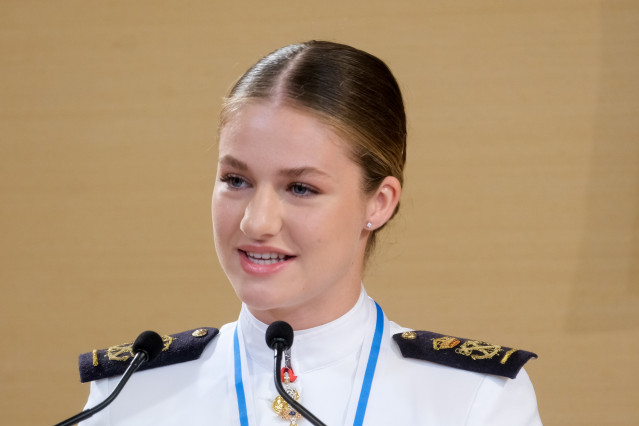 La Princesa de Asturias recibe la “Medalla de Oro de Galicia 2025”, en el Pazo de Raxoi, a 13 de julio de 2025, en Santiago de Compostela, Galicia (España).