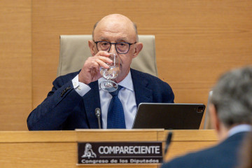 Archivo - El exministro de Hacienda y Función Pública Cristóbal Ricardo Montoro.
