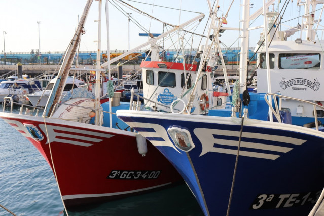 Barco pesquero, pesca en Canarias