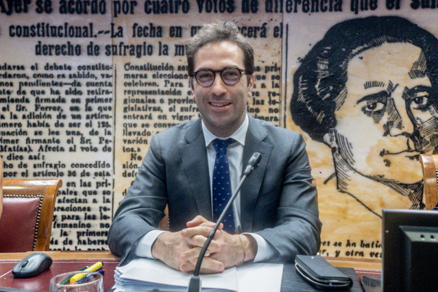 El ministro de Economía, Comercio y Empresa, Carlos Cuerpo, comparece ante la Comisión Mixta para la Unión Europea del Senado en una sesión extraordinaria, a 17 de julio de 2025, en Madrid (España)