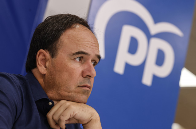 El secretario general del PPCV, Juanfran Pérez Llorca, en una entrevista con Europa Press