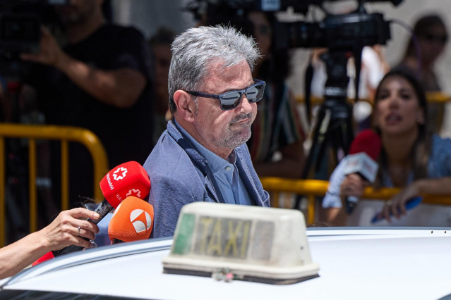 El administrador único de Servinaba Antxón Alonso sale del Tribunal Supremo, a 7 de julio de 2025, en Madrid (España).