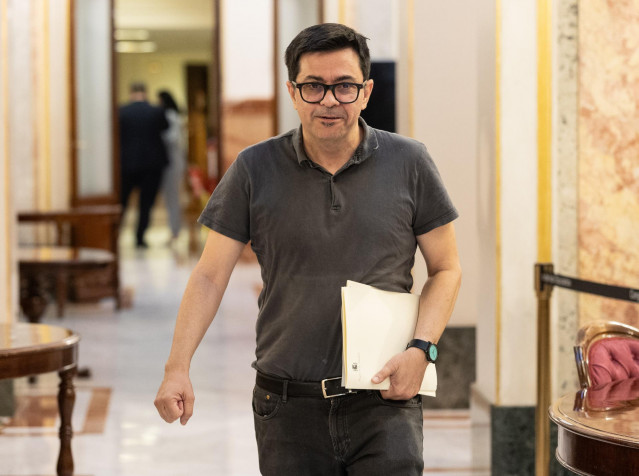 El secretario cuarto de la Mesa del Congreso, Gerardo Pisarello, a su llegada una reunión de la Mesa del Congreso de los Diputados, a 22 de julio de 2025, en Madrid (España).