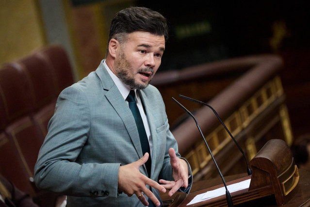 El portavoz de ERC en el Congreso, Gabriel Rufián, interviene durante un pleno extraordinario, en el Congreso de los Diputados, a 9 de julio de 2025, en Madrid (España).