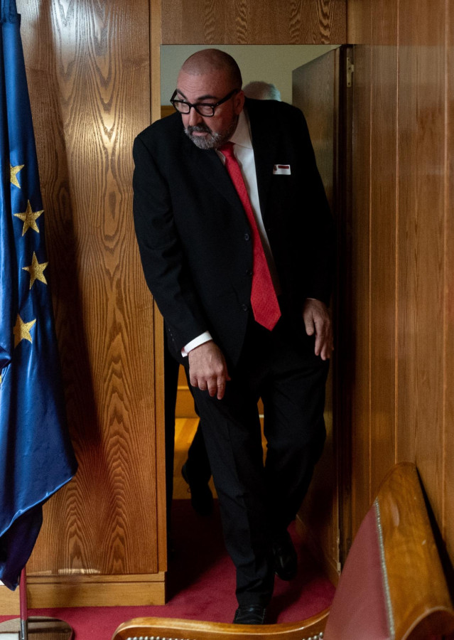 Archivo - El exasesor del exministro José Luis Ábalos, Koldo García, a su llegada para comparecer en la Comisión del Senado sobre la investigación de las mascarillas durante el COVID-19, a 22 de abril de 2024, en Madrid (España).