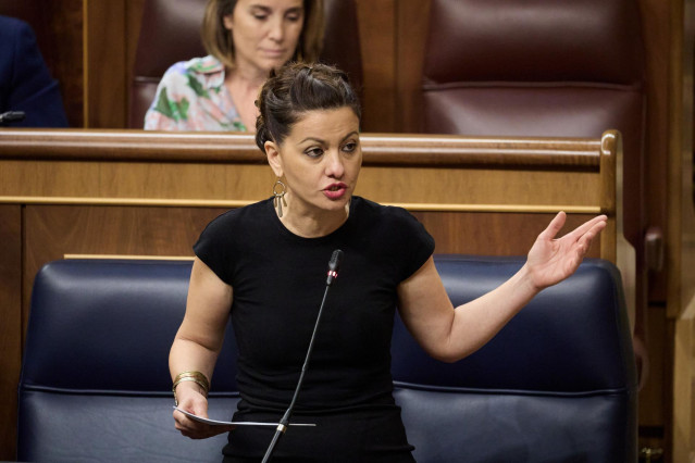 La ministra de Juventud e Infancia, Sira Rego, durante un pleno en el Congreso de los Diputados, a 25 de junio de 2025, en Madrid (España).