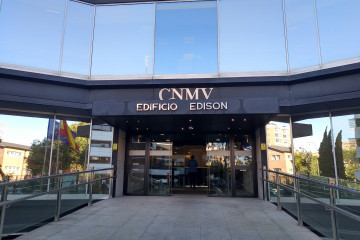 Archivo - Edificio sede de la Comisión Nacional del Mercado de Valores (CNMV) en Madrid