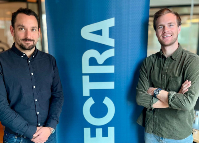 Archivo - Bastien Verot (izda.) y Pierre Taslé d'Héliand, codirectores generales de Electra España