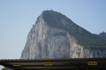 Archivo - Imágenes de la frontera entre España y el Peñón de Gibraltar. A 12 de junio de 2025 en La Línea de la Concepción, Cádiz (Andalucía). La Unión Europea y Reino Unido han alcanzado est