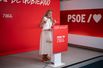 La portavoz del PSOE, Montse Mínguez, durante una rueda de prensa posterior a la reunión de la CEF-PSOE en la sede de Ferraz, a 7 de julio de 2025, en Madrid (España).