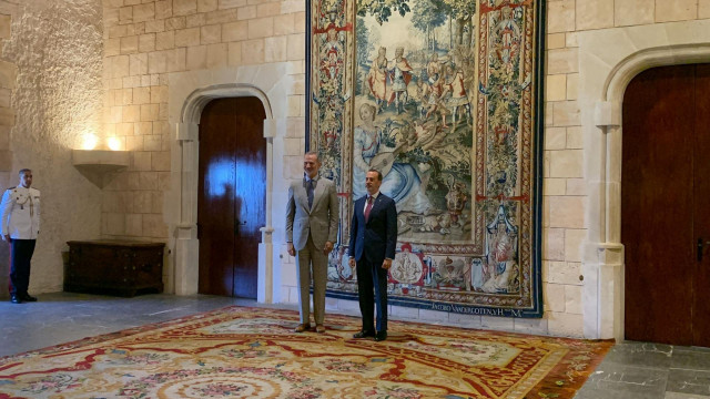 El Rey Felipe VI junto al presidente del Parlament balear, Gabriel Le Senne