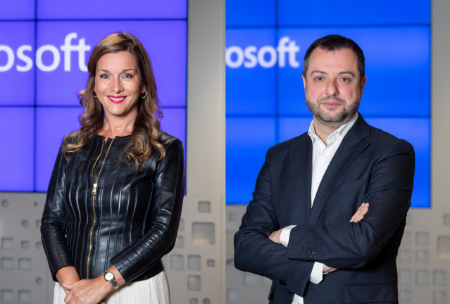 Microsoft refuerza su segmento de grandes empresas en España con los nombramientos de David Hernández como nuevo director de Grandes Empresas, y de Silvia Hernández como directora de Clientes Estratégicos y Globales.
