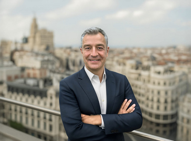 La startup española Liux ficha a Agustín Martín, ex presidente de Toyota, como director de estrategia