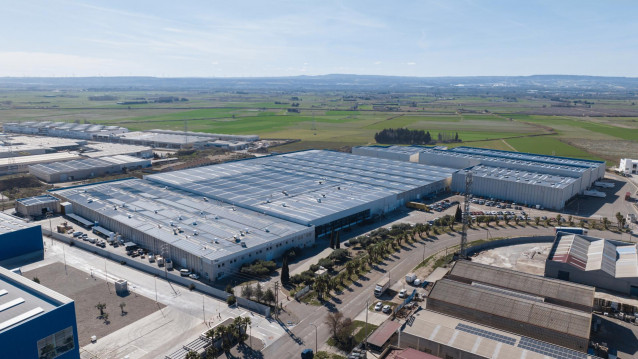 Knight Frank asesora a Tristan Capital Partners y Kefren Capital en la venta de un parque logístico en Zaragoza.