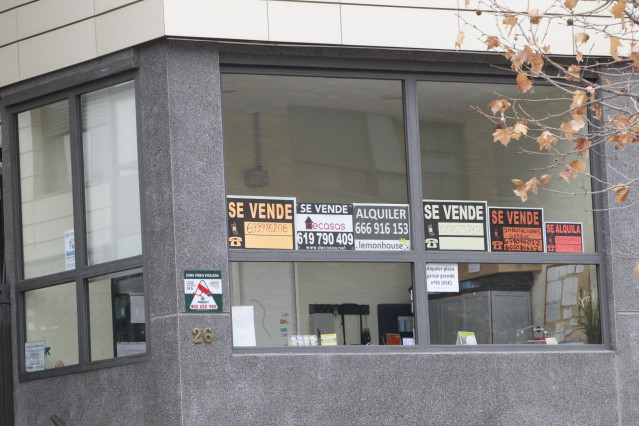 Archivo - Piso en venta