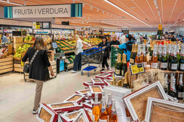 Caprabo factura 800 millones en 2024 (+2,4%) y abre diez supermercados hasta junio de 2025