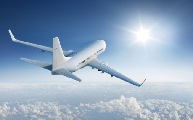 Archivo - Avión.