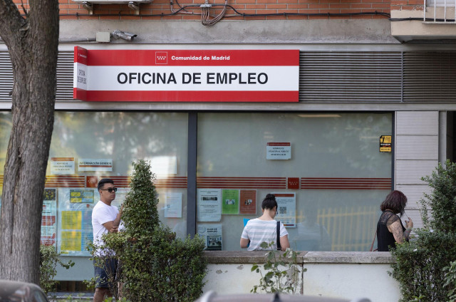 CEOE avisa de una preocupante ralentización en la creación de empleo y en la reducción del paro