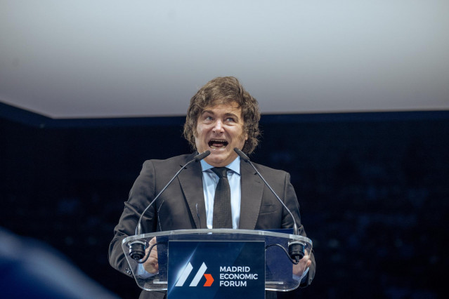 Archivo - El presidente de Argentina, Javier Milei, interviene durante la última jornada del Madrid Economic Forum, en el Palacio de Vistalegre, a 8 de junio de 2025, en Madrid (España).