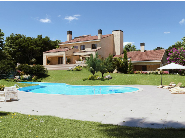 Archivo - Vivienda de lujo en La Moraleja, una de las urbanizaciones con mayor poder adquisitivo de Madrid.